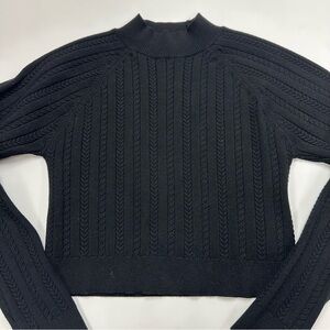 Aritzia Sunday Best cable knit mock neck crop sweater Large minimalist Classic